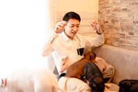 米吉の膝の上、大混雑。