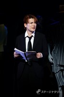 「三人芝居『怪物の息子たち』」より。