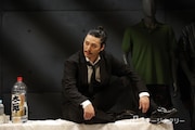 「三人芝居『怪物の息子たち』」より。