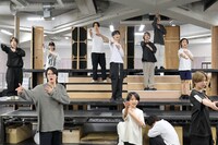 「Butlers' 歌劇『悪魔執事と黒い猫』～薔薇薫る舞踏会編～」稽古の様子。（撮影：大塚浩史 / DOUBLE SQUEEZE Inc.）