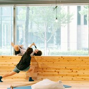 ハイドロブラスト「ケアと演技」“多孔的”な場所・YAU CENTERで開幕