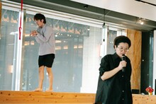 ハイドロブラスト「ケアと演技」より。（撮影：加藤甫）