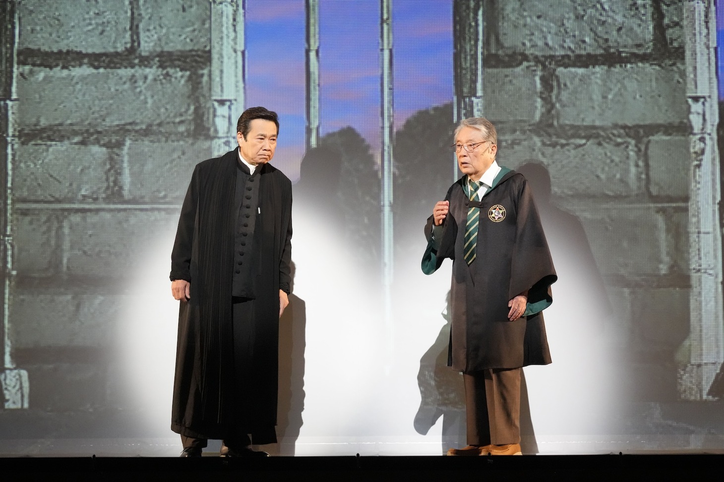 「新橋演舞場シリーズ第10回記念公演 東京喜劇 熱海五郎一座『スマイル フォーエバー ～ちょいワル淑女と愛の魔法～』」より。