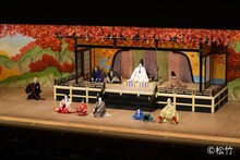 「六月大歌舞伎」夜の部「『山姥』五代目中村梅枝 初舞台 劇中にて襲名口上申し上げ候」より。