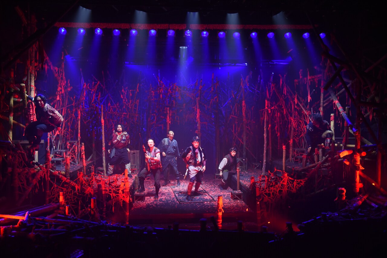 劇団桟敷童子「阿呆ノ記」より。（撮影：長田勇）