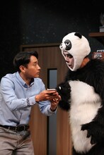 劇団扉座 第77回公演「ハロウィンの夜に咲いた桜の樹の下で」より。