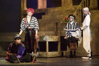 「Butlers' 歌劇『悪魔執事と黒い猫』～薔薇薫る舞踏会編～」より。