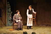 パルコ・プロデュース 2024「ウーマン・イン・ブラック」～黒い服の女～より。（撮影：御堂義乗）