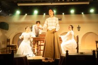 Group B presents「ダイニング・テーブル～ブロンテ一家のいたところ～」より。