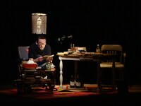 「第23回 太宰を聴く～太宰治朗読会～」より、吹越満。