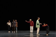 関田育子「micro wave」より。（撮影：小島早貴）