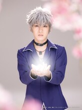 田村升吾扮する草摩潑春。