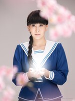 中村裕香里扮する花島咲。