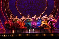 「ムーラン・ルージュ！ザ・ミュージカル」2023年公演の様子。（写真提供：東宝演劇部）