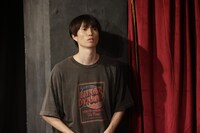 劇団7枠13番旗揚げ公演「折り合いの終幕」より。