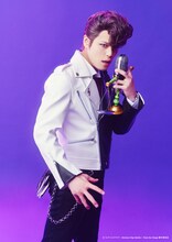 中塚皓平扮する天国獄。