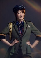 有沙瞳扮する千里万里子。