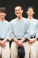 浜岡喜千男役の西名駿（中央）。