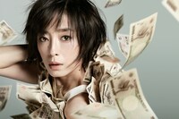 映画「紙の月」ビジュアル(c)2014「紙の月」製作委員会