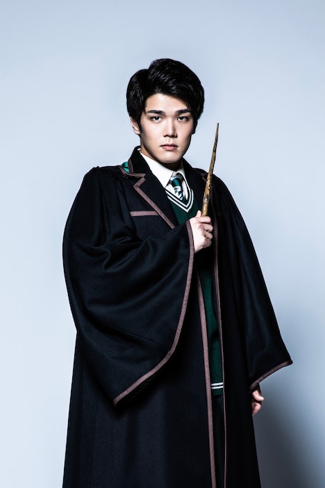 アルバス・ポッター役の佐藤知恩。