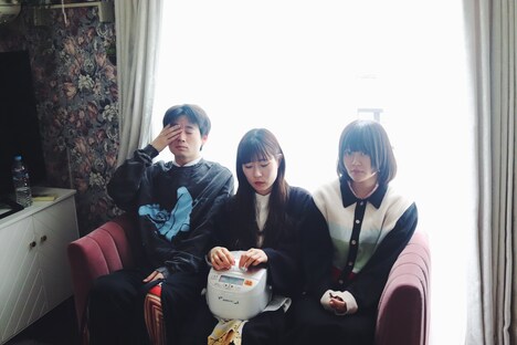 炊飯器でお米を炊いて炊けたら終わる演劇「夏の毛になる」ビジュアル