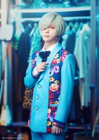 木津つばさ扮する御影密。