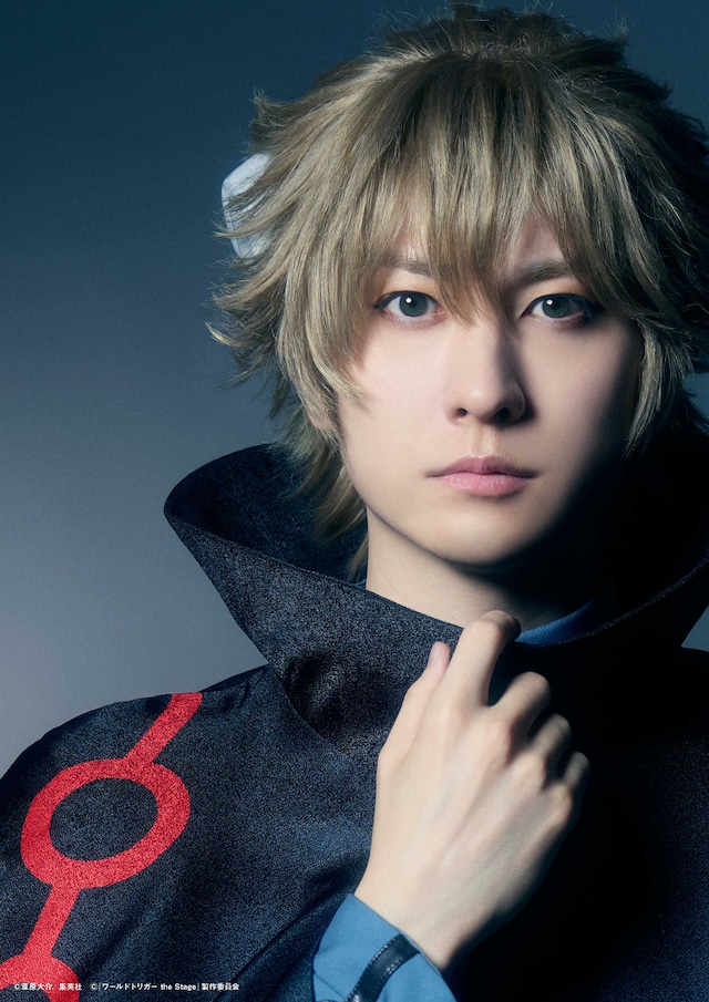 山本一慶扮するヒュース。