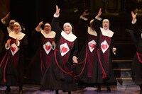 ブロードウェイ・ミュージカル「天使にラブ・ソングを…（シスター・アクト）」来日公演の様子。（撮影：渡部孝弘）