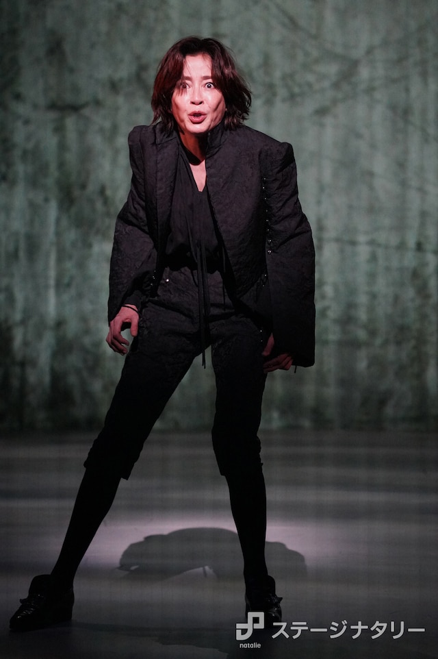 PARCO PRODUCE 2024 舞台「オーランド」より、宮沢りえ演じる青年貴族オーランド。