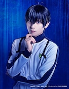 竹中凌平扮する潔世一。