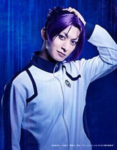 菊池修司扮する御影玲王。