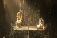 TEAM NACS Solo Project 5D2 -FIVE DIMENSIONS II-「死の笛」ゲネプロより。（撮影：村松巨規）