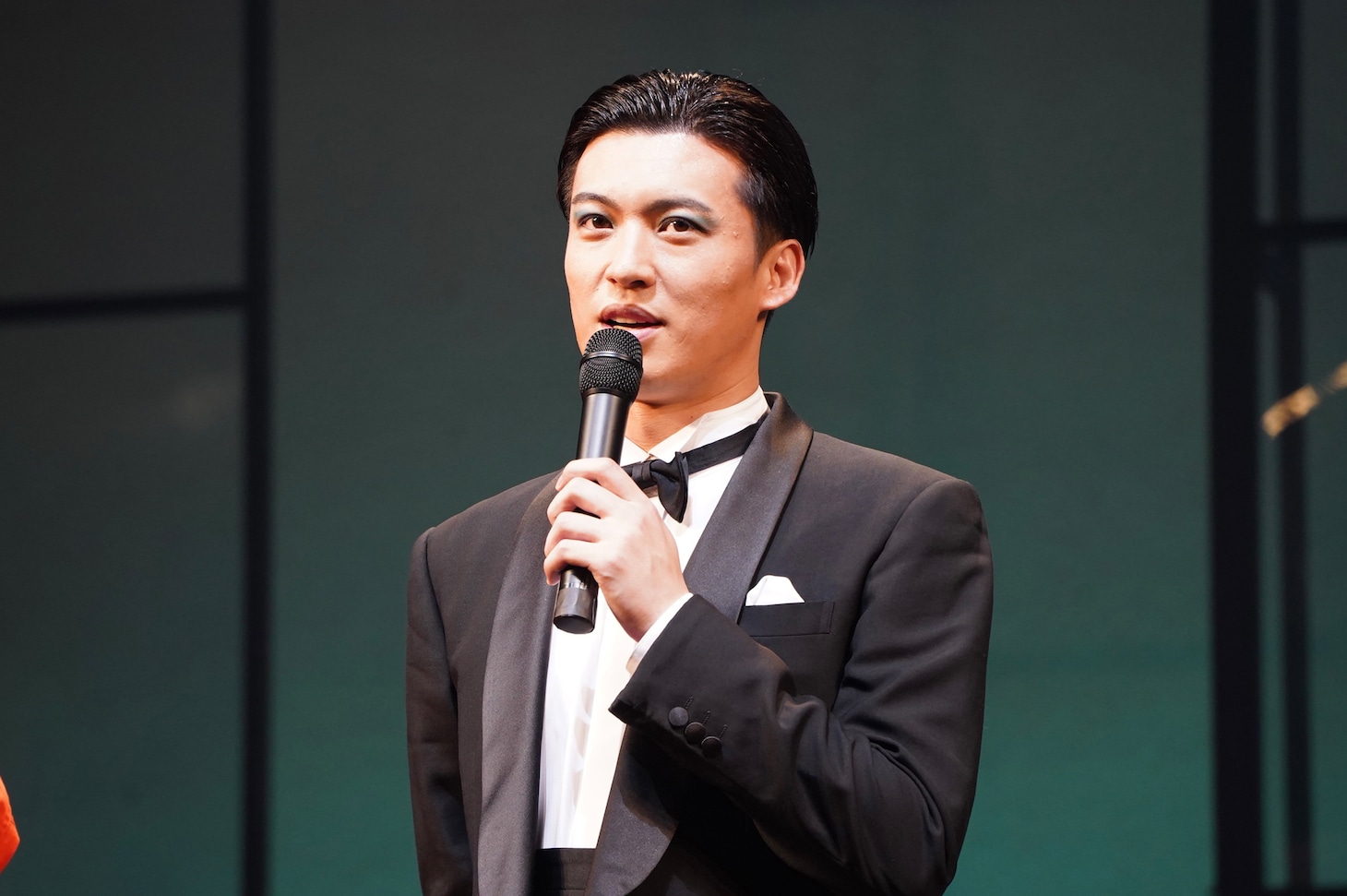 荒井敦史