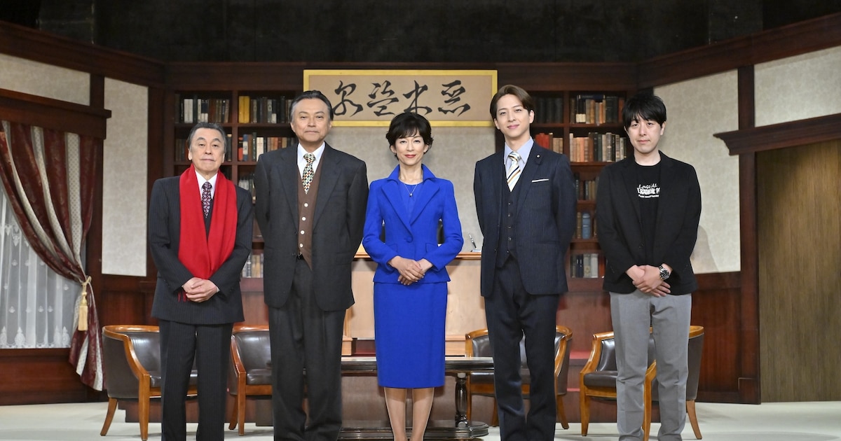 「逃奔政走」本日開幕、県知事役の鈴木保奈美「リラックスして楽しみに来て」(舞台写真 / コメントあり) - ステージナタリー