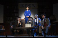 「舞台『逃奔政走-嘘つきは政治家のはじまり？-』」より。（撮影：阿部章仁）