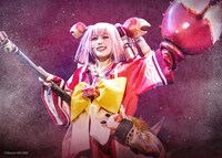 高橋紗妃扮する蟹姫。