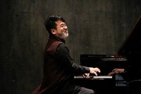 シアター・デビュー・プログラム「木のこと The TREE」より。(c)飯田耕治