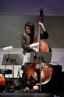 シアター・デビュー・プログラム「木のこと The TREE」より。(c)飯田耕治