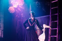 PSYCHOSIS File:006 群論序説「Alice In Wonderland -不思議の國のアリス－」より。（撮影：イマイトシヒロ）