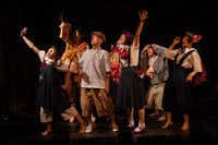 少年王者舘 第40回本公演「それいゆ」より。（撮影：羽鳥直志）