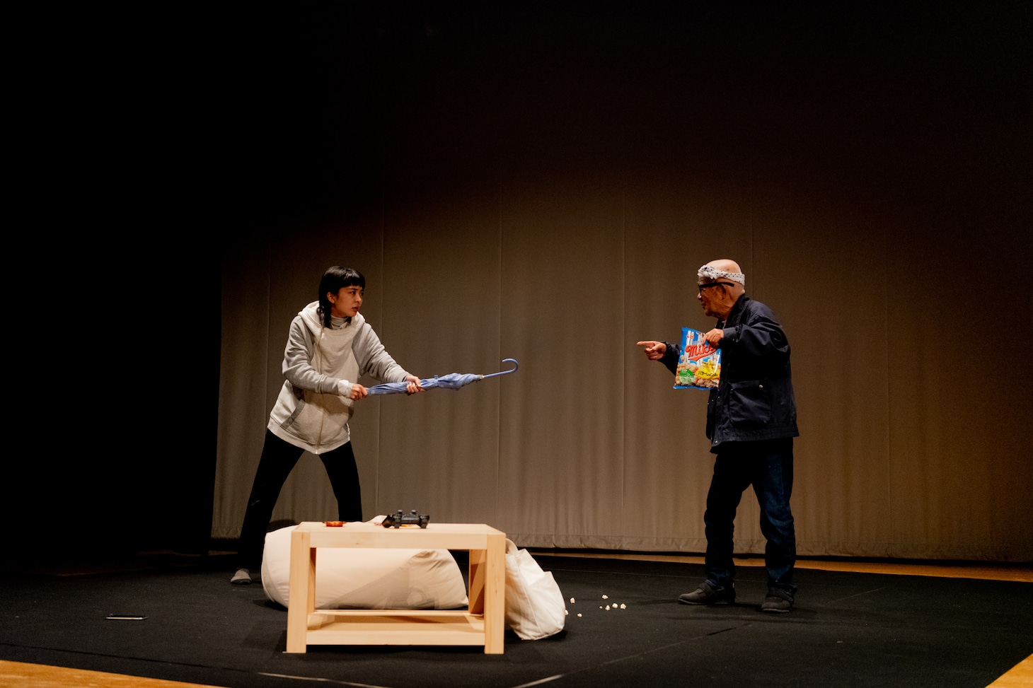 2022年に上演された「老いと演劇」OiBokkeShi第8回公演「ハッピーソング」より。