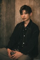 「音楽朗読劇『モノクロームのシンデレラ』Cinematic Reading Drama inspired by 中田裕二」より、濱野大輝のビジュアル。