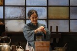 井上ひさし生誕90年第2弾 こまつ座 第150回公演「母と暮せば」より。（撮影：福岡諒祠）