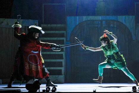 青山メインランドファンタジースペシャル ブロードウェイミュージカル「ピーター・パン」より。（撮影：宮川舞子）