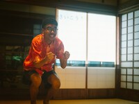 「『ヌトミック寄席 夏』「ウルトラトリップストーリー」より。（撮影：加藤甫）