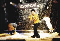 劇団チャリT企画の過去公演「泣けるか笑えるかする」より。（撮影：金丸圭）