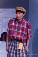 三人芝居「6006（ロクゼロゼロロク）」より。