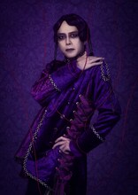 神農直隆扮するムンク・ミーラン。