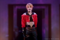 舞台「夢職人と忘れじの黒い妖精」より。