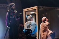 舞台「夢職人と忘れじの黒い妖精」より。